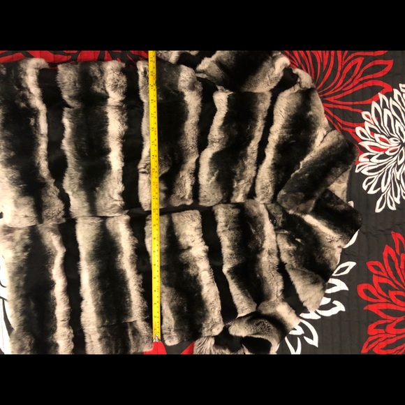 Chinchilla Coat - Picture 5 of 10